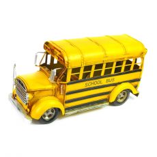 Ručně vyrobený klasický školní autobus